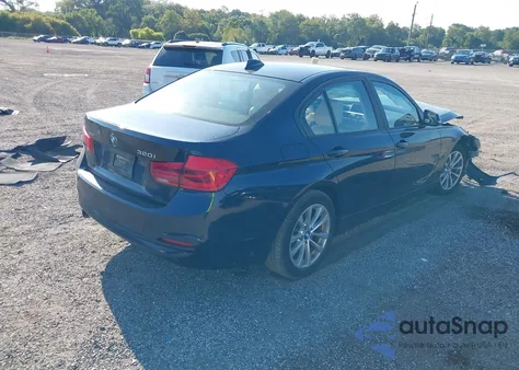 2017 BMW 320 xDrive from USA, damaged, VIN WBA8E5G57HNU22393